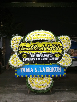 Papan Bunga Duka di Mungkajang